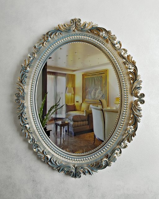 Classic oval mirror