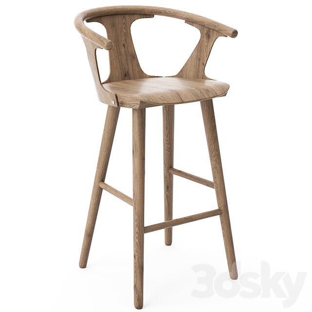 In Between SK9 Barstool